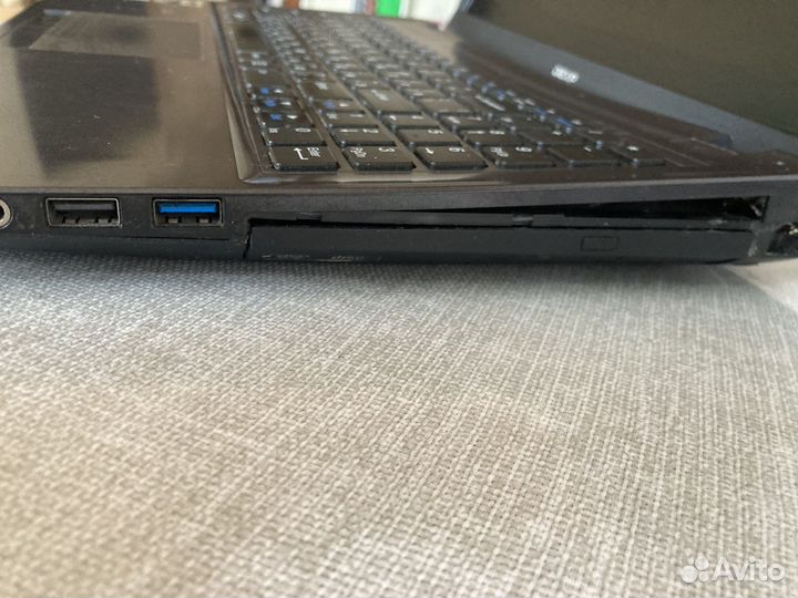 Ноутбус Dexp atlas H115