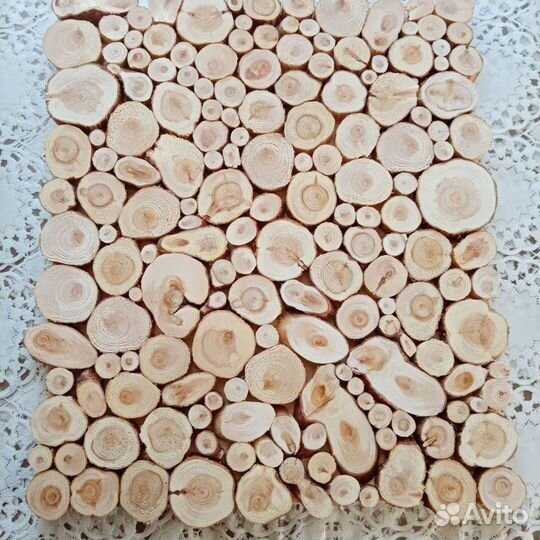 Панно из можжевельника