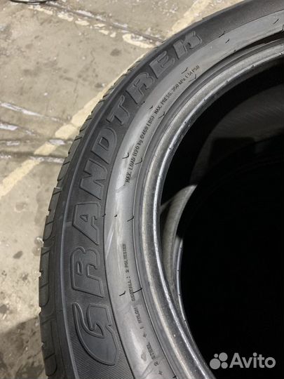 Dunlop Grandtrek PT2A 285/50 R20