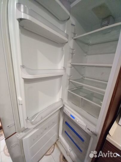 Продам холодильник на запчасти