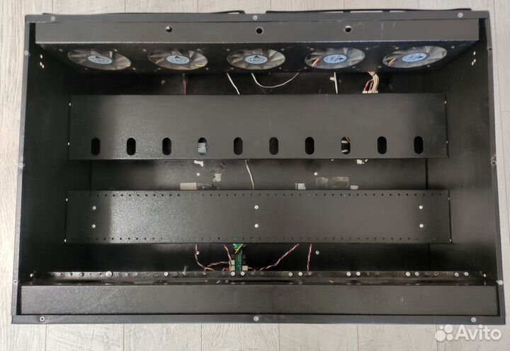 Закрытый корпус для майнинг фермы