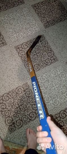 Клюшка хоккейная