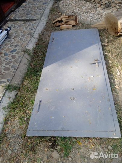 Дверь входная металлическая