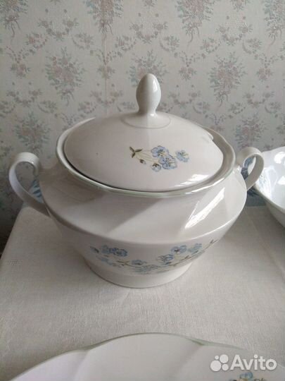 Столовый сервиз новый