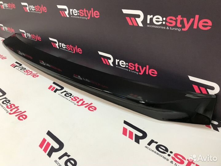 Спойлер Toyota Land Cruiser 200 08-15г K2388