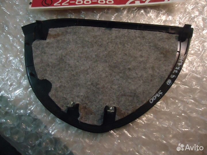 Накладка на торпедо (левая)