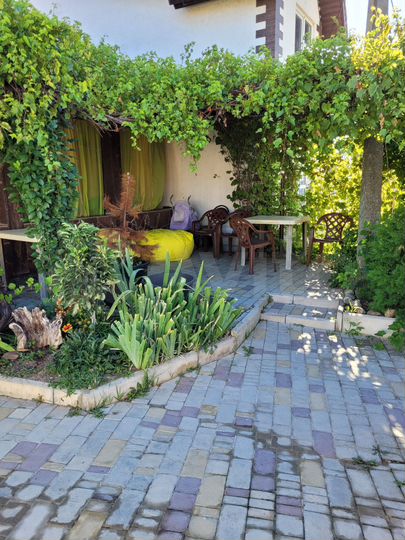 Дом 241 м² на участке 4 сот.