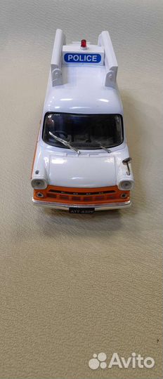 Модель авто 1 43. Полиция. Ford Transit MKI