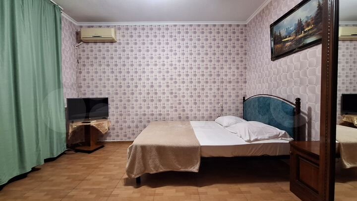 Комната 15 м² в > 9-к., 1/2 эт.