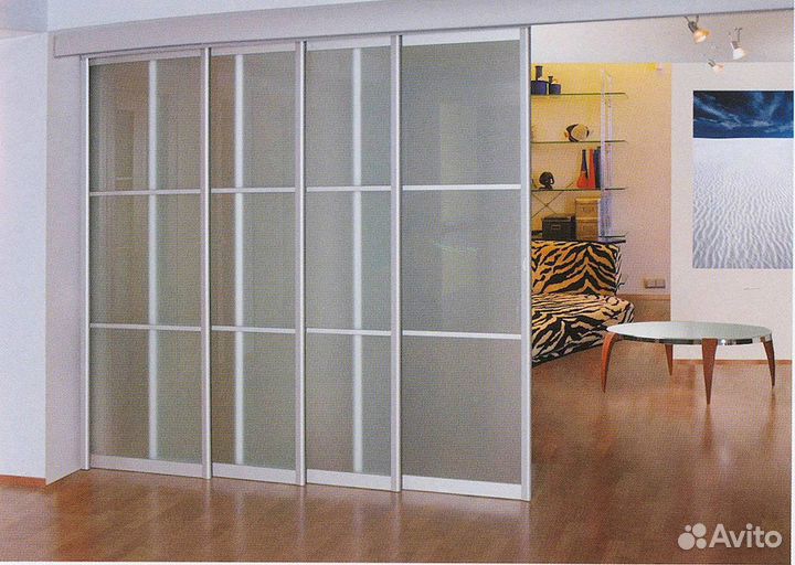 Стеклянная перегородка