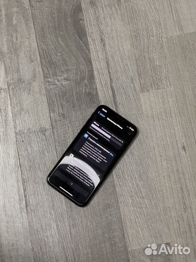 Телефон iPhone 10