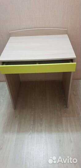 Детский письменный стол бу
