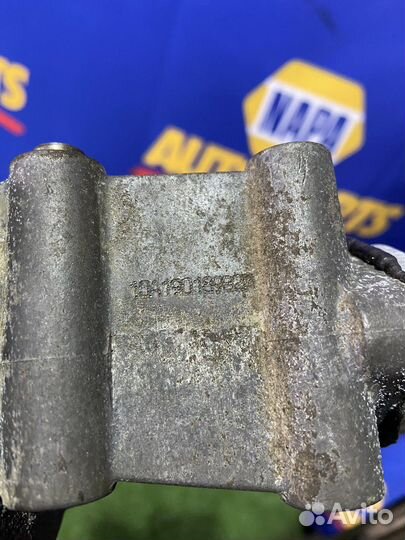 Помпа mitsubishi 4b11