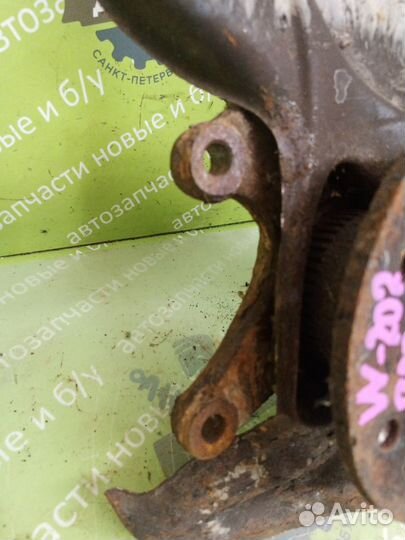 Ступица цапфа кулак передняя левая Mercedes-Benz