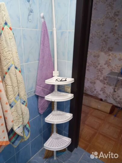 Угловая полка в ванную