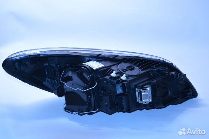 Фара левая галоген volvo, арт.32206150 для С30