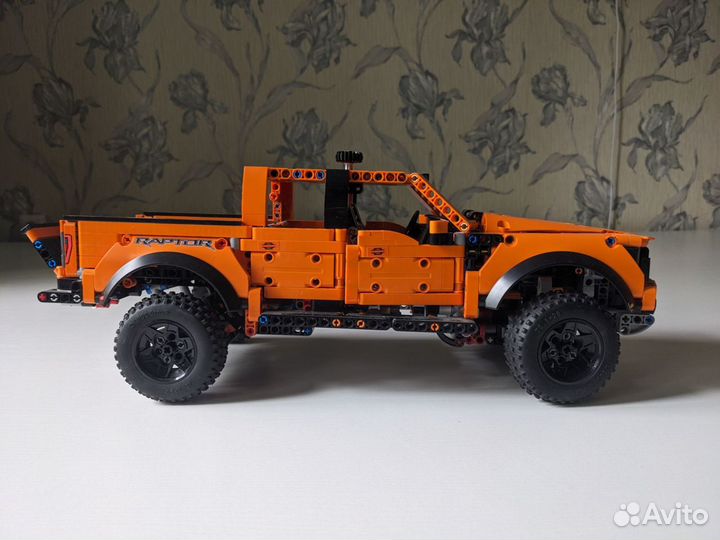 Lego technic Ford Raptor 42126