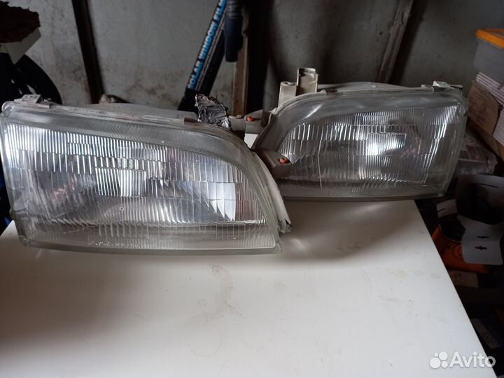 Фары Toyota Caldina t190
