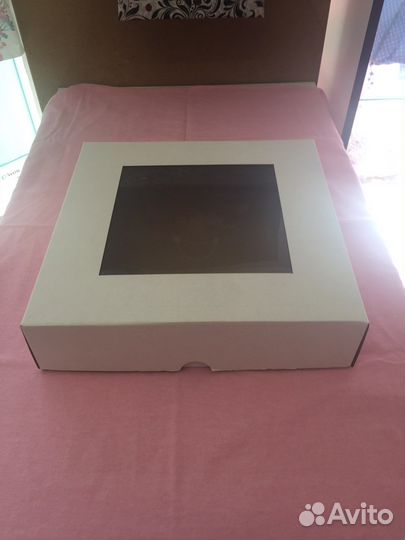 Коробка подарочная 30*7*30