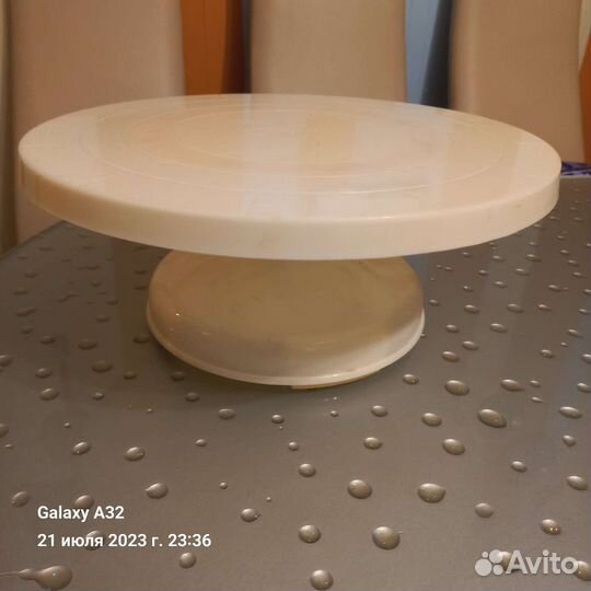 Поворотный столик для торта