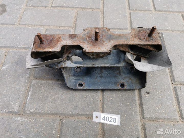 Подушка крепления АКПП