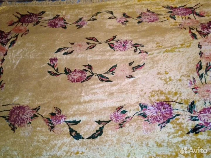 Плюшевая скатерть, покрывало