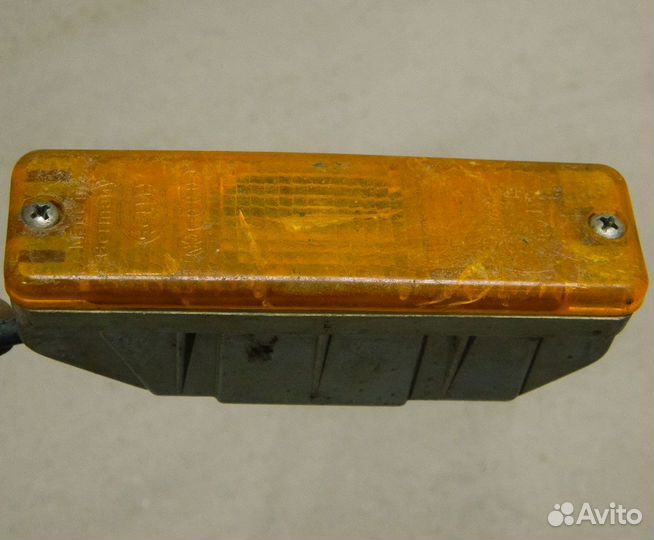 Повторитель поворота в бампер VW Golf 2 (дефект)