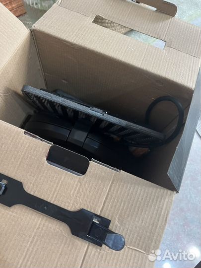 Продам Мультипекарь redmond RMB-616/3