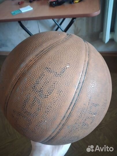 Баскетбольный мяч