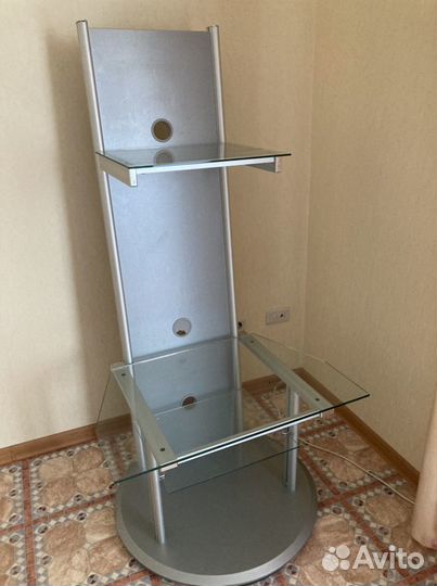 Стойка для аппаратуры