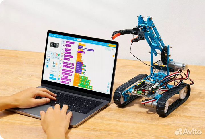 Умный программируемый робот MakeBlock Ultimate Rob