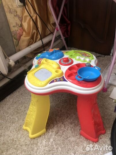 Развивающий стол chicco