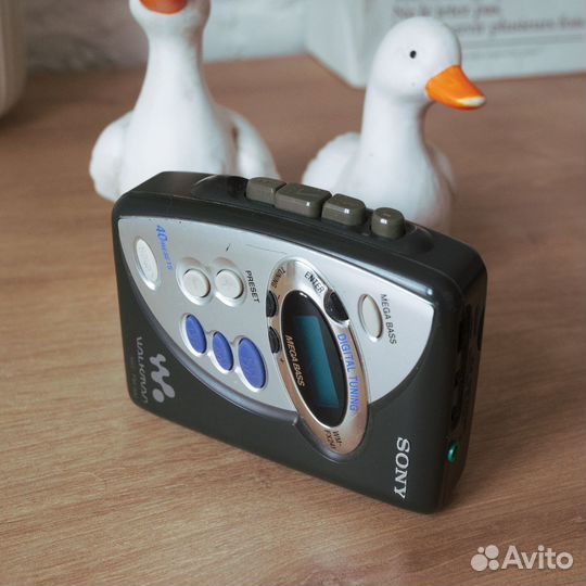 Sony Walkman WM-FX241