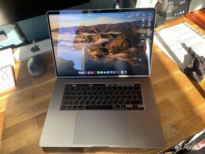 MacBook Pro intel i9 64g