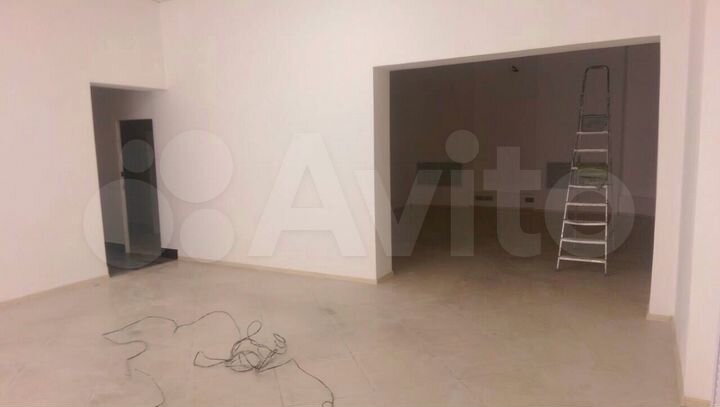 Торговое помещение, 104 м²