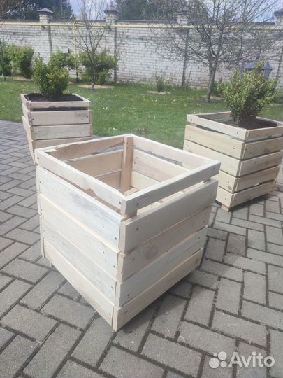 Ящик деревянный для цветов уличный