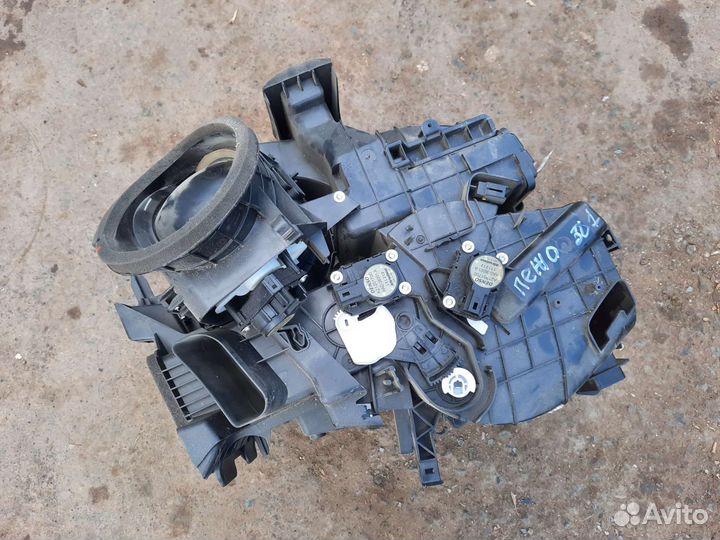 Корпус печки Peugeot 301 в сборе