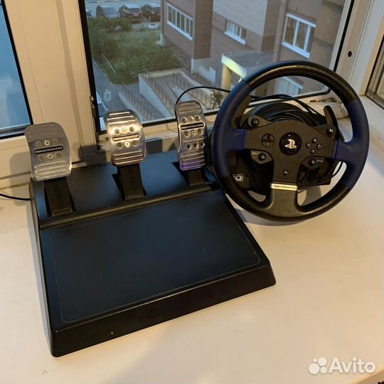 Игровой руль Thrustmaster T150 pro