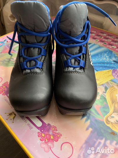 Лыжные ботинки