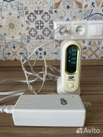 Зарядное устройство для батареек GP PB80