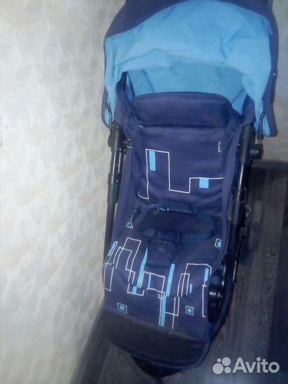 Прогулочная коляска