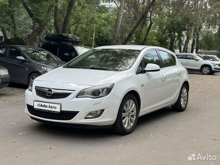 Opel Astra 1.6 AT, 2011, 129 000 км