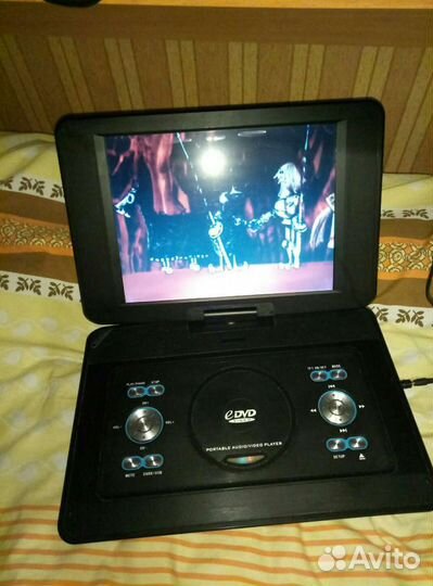 Портативный видеоплеер Rolsen RPD-15D07T (Большой)