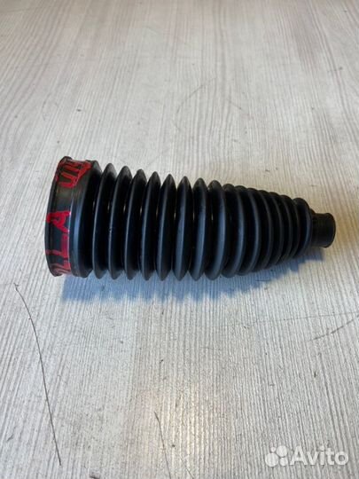 Пыльник рулевой рейки Toyota Corolla 180 1ZR-FE