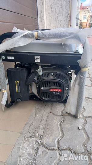 Электростанция бензиновая