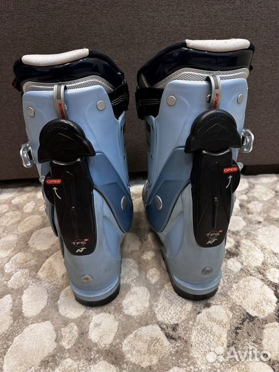 Горнолыжные женские ботинки Nordica