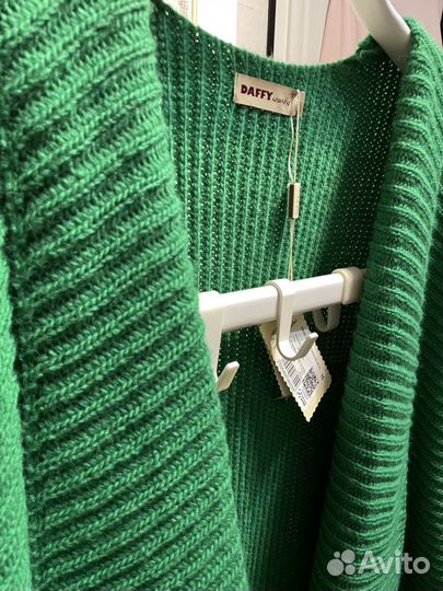Кардиган вязаный новый
