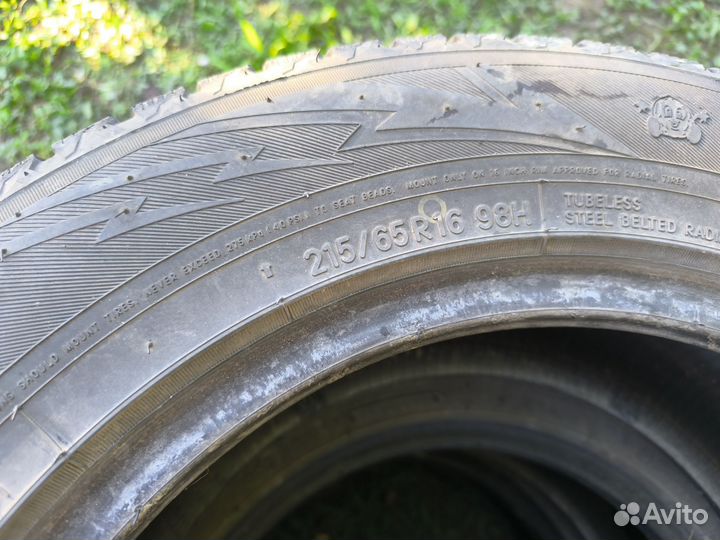 Toyo Observe GSi-6 LS 215/65 R16