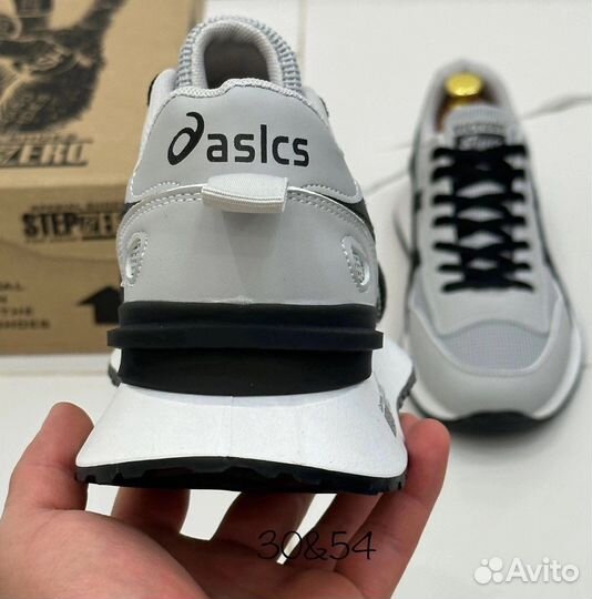 Кроссовки мужские новые