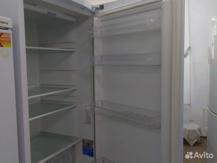 Холодильник бу indesit